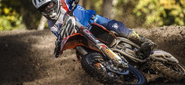 Liam Everts signs deal with Yoko!