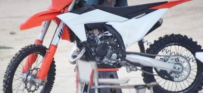 Kommer det att finnas insprutning på KTM:s tvåtakts motocrosscyklar 2023?