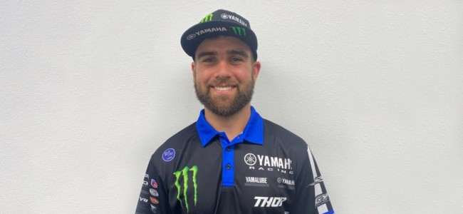 Jordon Smith skriver på med Star Racing-Yamaha