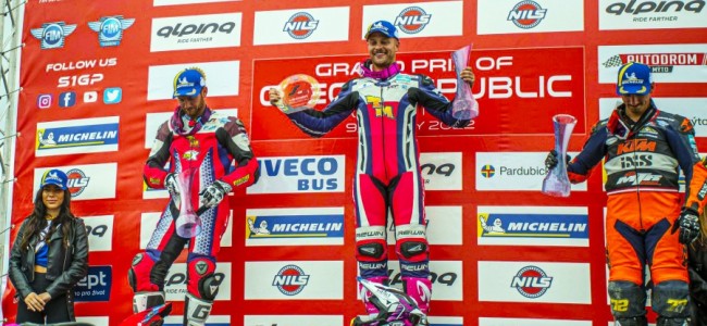 Schmidt takes the S1 victory in the Czech Republic