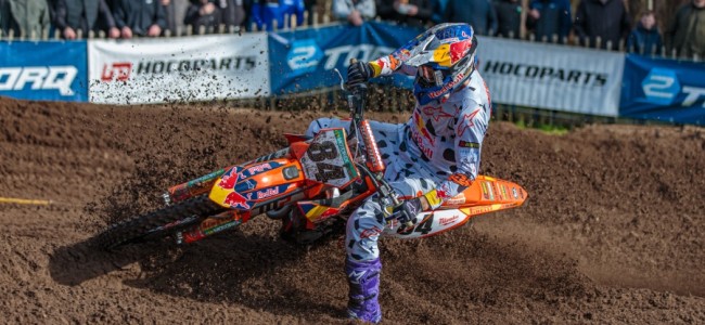 Jeffrey Herlings goes to the checkered flag