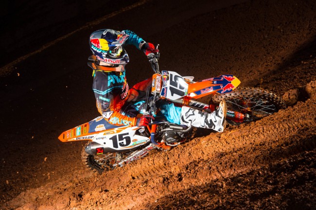 Dean Wilson out with knee injury…