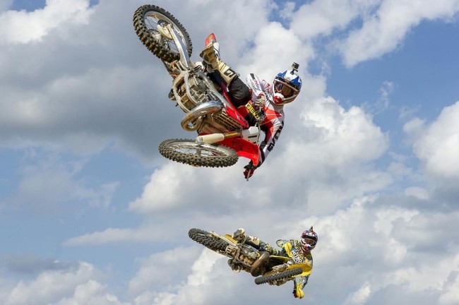 VIDEO: two-stroke spectacle with Pastrana and Windham!