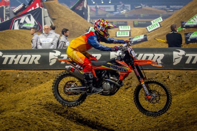 Do & Hsu divide the spoils on the first evening in Paris in SX2 class. (+VIDEOS)