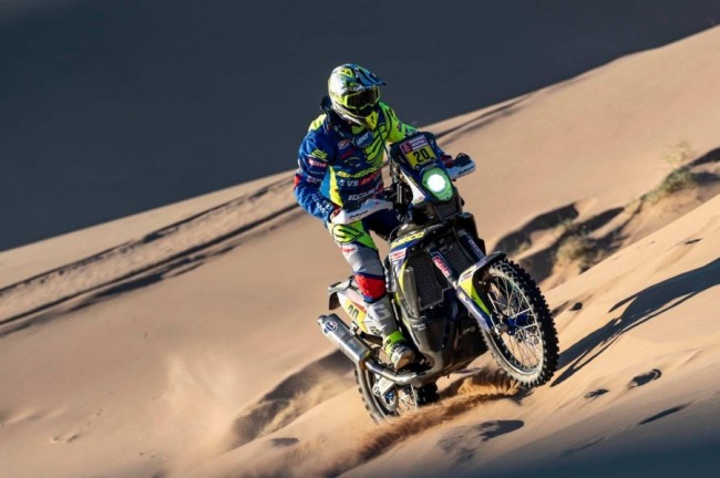 Johnny Aubert también se estrella en el Rally Dakar