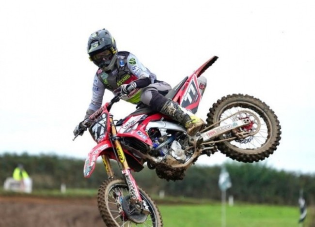 Jay Hague also extends with Crendon Fastrack Honda