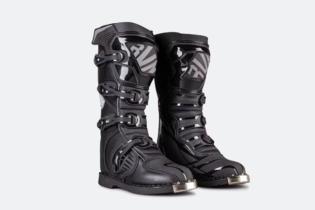 Raven Trooper: kvalitetsstøvler til en toppris!