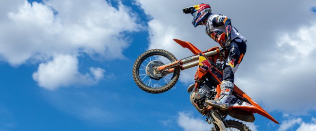 Herlings wins the only heat in Foxhill