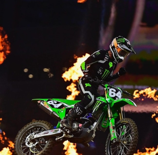 Forkner lives up to his role as favorite in Detroit