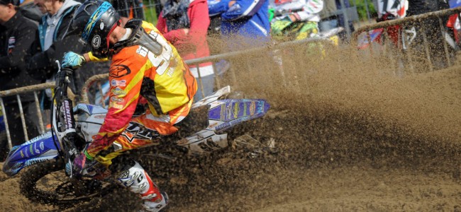 Onboard holeshot and crash with Robin Bakens