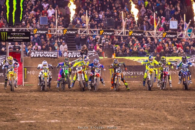 2015 Supercross Behind The Dream – S02A01