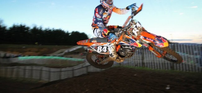 Simpson and Herlings win in Valence