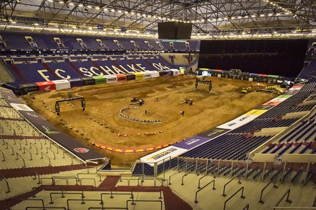 SMX: Construcción de pistas VELTINS Arena