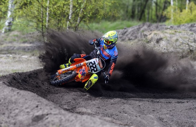 VIDEO: Answer Racing presents 2018 collection