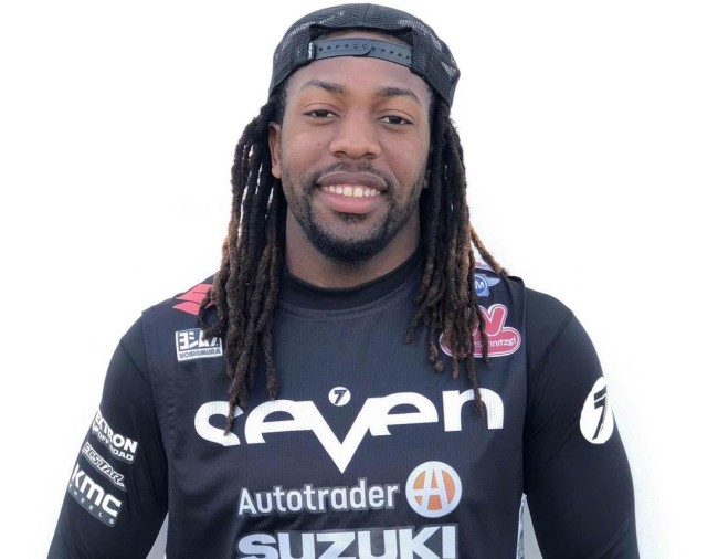 Video: Malcolm Stewart for the first time on the JGR Suzuki
