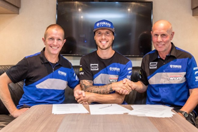 Arnaud Tonus extends contract with WILVO Yamaha MXGP.