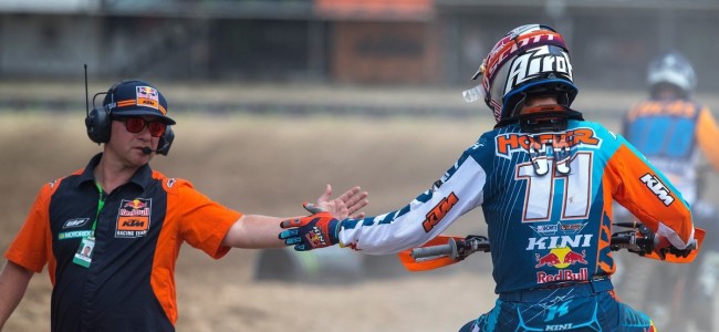 Rene Hofer extends KTM contract for two years.