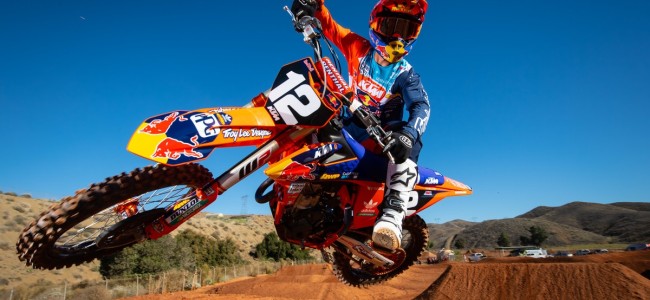 PHOTO: TLD/Red Bull KTM riders shine in photo shoot