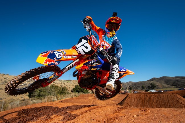 PHOTO: TLD/Red Bull KTM riders shine in photo shoot