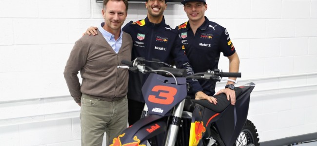 Daniel Ricciardo krijgt KTM cadeau!