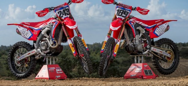 PHOTO: the HRC Hondas of Gajser and Bogers!