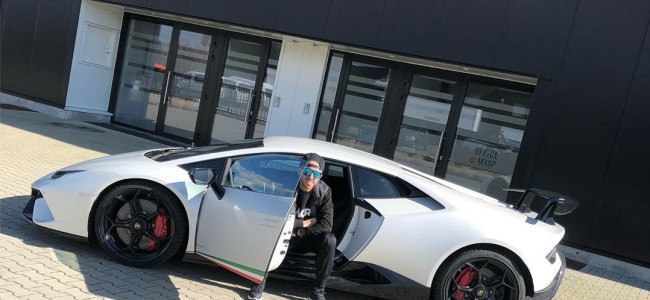Tony Cairoli in zee met Lamborghini!