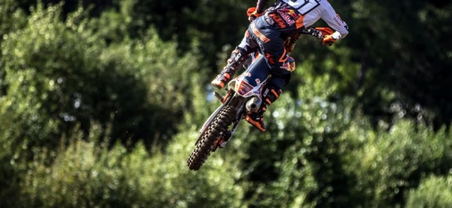 Jorge Prado wins the first heat and the title