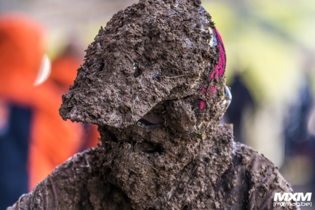 FOTO: Festa del fango nel bacino di Matterley
