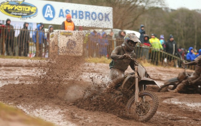 Too much mud, too many crashes for Jago Geerts