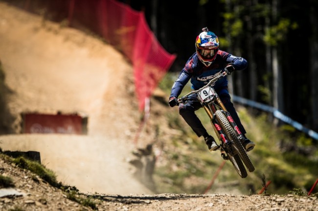VIDEO: How much do top mountain bikers earn?