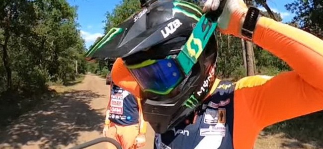 VIDEO: ¡Etienne Bax le hace cosquillas a su sidecar!