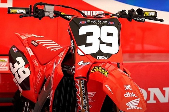 VIDEO: a “pit walk” past the 250cc machines in Orlando