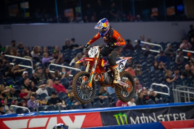 Musquin back on the bike, he hopes for a return