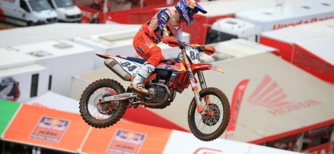 Herlings wins rain-drenched second series and the GP