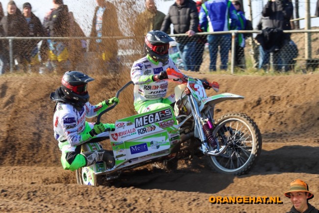 Veldman/Janssens winnen de Sidecar opener in Eersel!