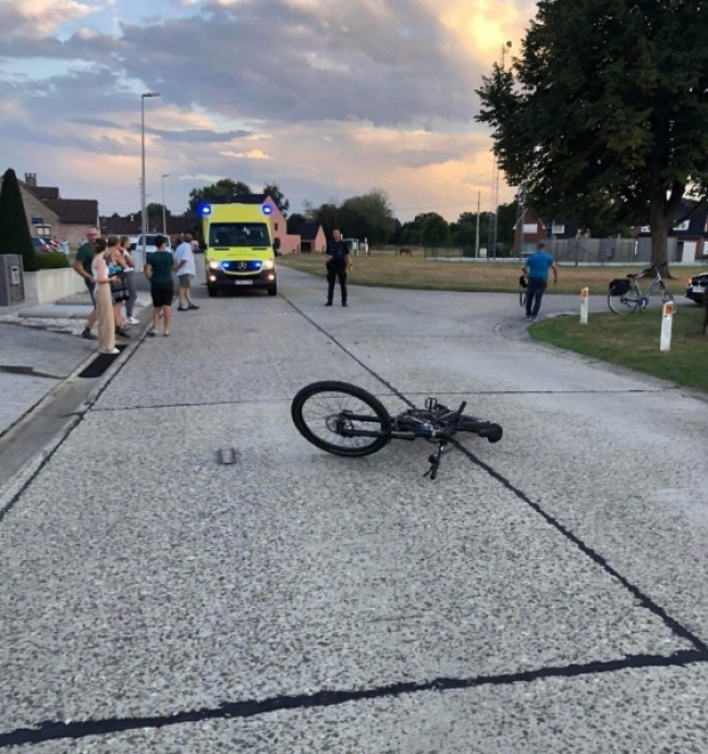 Maxime Lucas tijdens fietstraining geraakt door auto