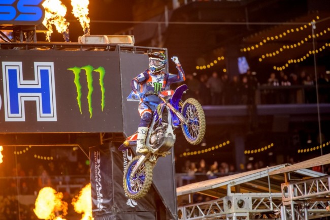 Tomac wins the duel with Sexton in Houston