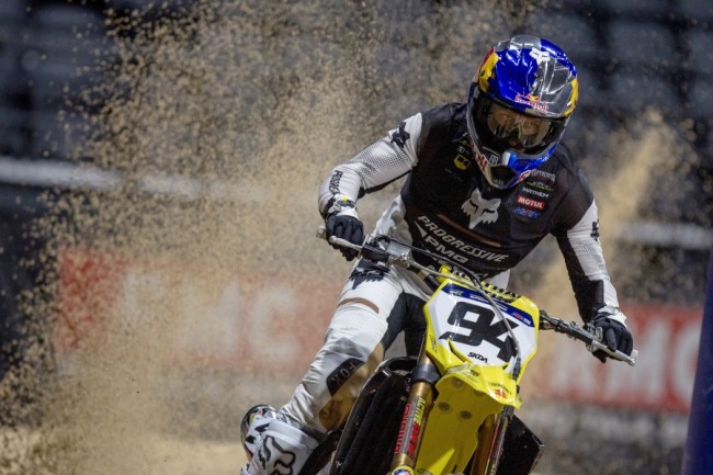 PHOTO: The Supercross in Paris on Friday