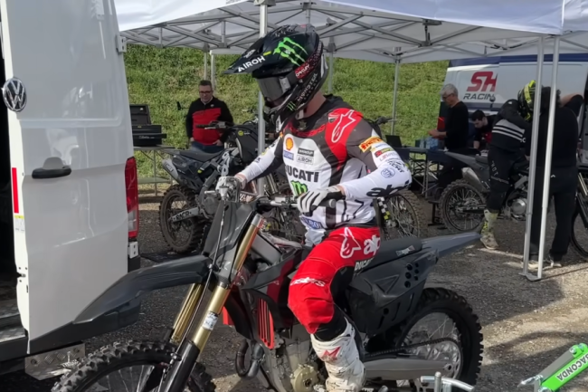 VIDEO: Ducati test in Mantova met Cairoli en Lupino