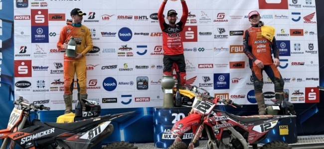 Reigning champion Maxi Nagl starts with a victory