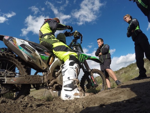 behind-the-scenes-with-ryan-villopoto-6_gallery_full