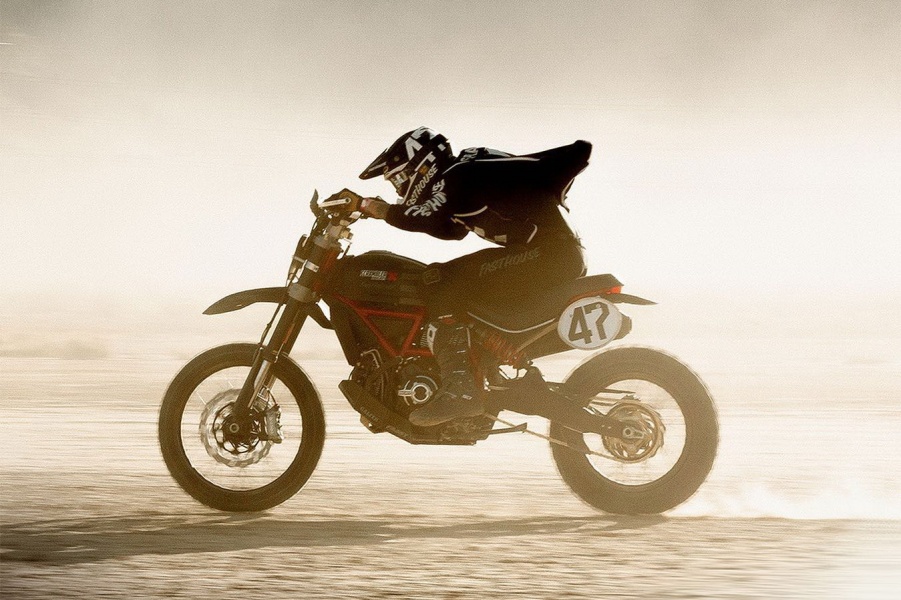 Video Ducati Desert Sled In Iconische Off Road Race Motorcross Enduro Supermoto Mxmag Be