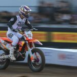 VIDEO: Everts en Smets in EICMA Champion Charity Race Legend