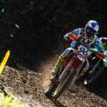 Lucas Coenen pakt zijn eerste MXGP zege, zware val voor Tim Gajser