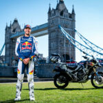 Sam Sunderland wil in 19 dagen rond de wereld rijden!