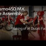 Video: Zo bouwt Ducati  de Desmo450 MX
