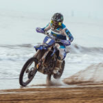 Kellett domineert race 1 Bibione Sand Storm