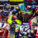 VIDEO: Red Bull KTM debuut Eli Tomac!
