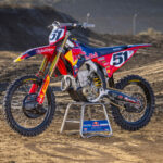 FOTO: Troy Lee Designs Red Bull Ducati Factory