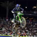 Video: Levi Kitchen grijpt winst in eerste SMX Playoff